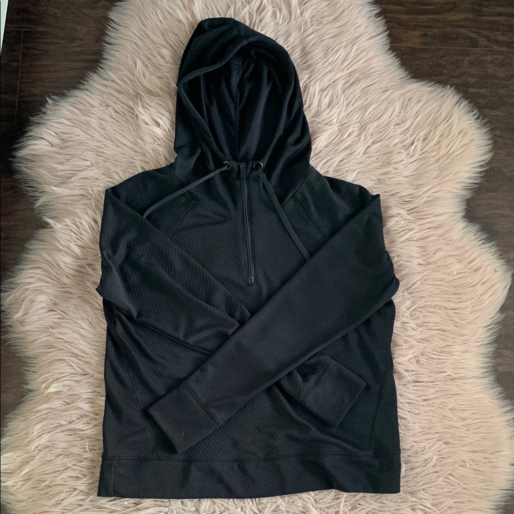 Xersion Women’s Black Hooded Athletic Sweatshirt - *NEVER WORN*